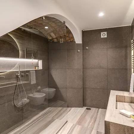 Residenze Piazza Dante 3*