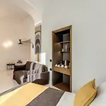 Pensión Residenze Piazza Dante 3*