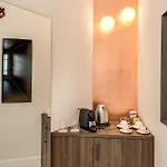 Residenze Piazza Dante 3*