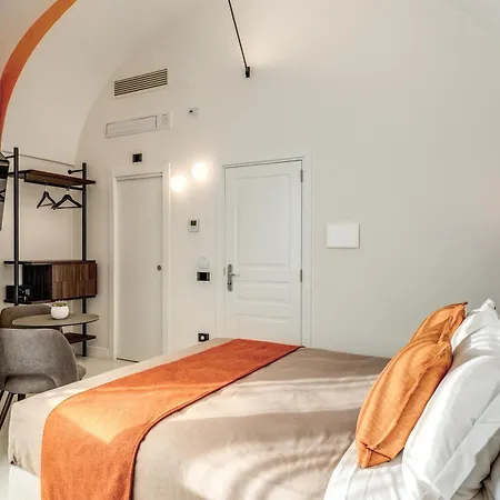 Residenze Piazza Dante 3*