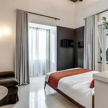 Πανσιόν Residenze Piazza Dante 3*