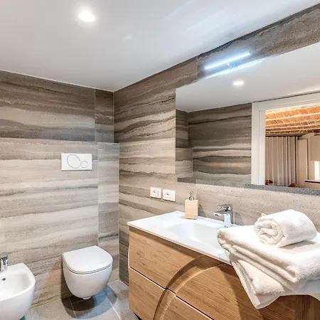 Residenze Piazza Dante Guest house
