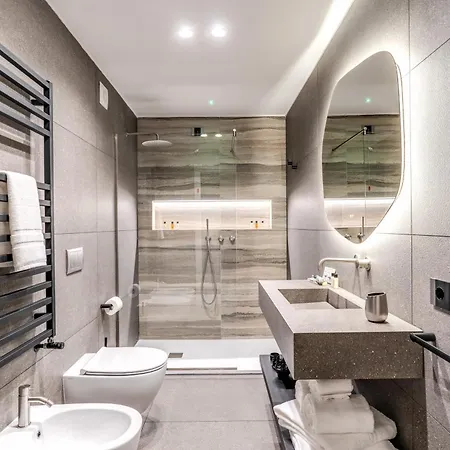Residenze Piazza Dante 3*