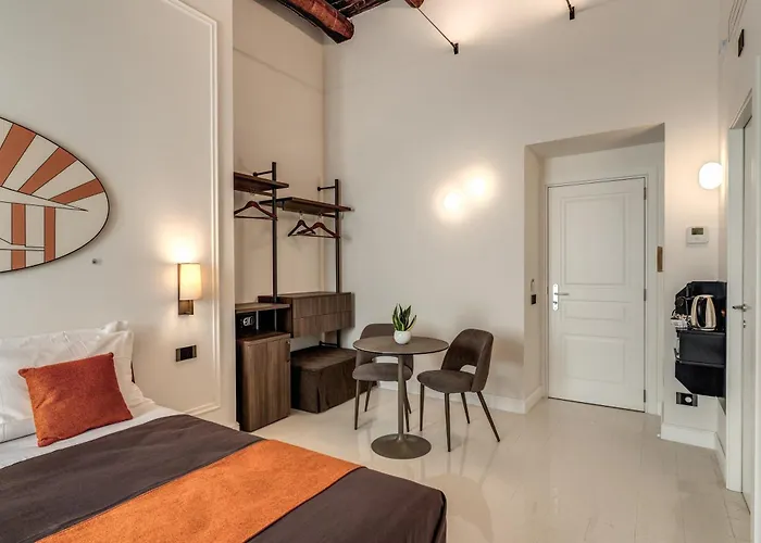Residenze Piazza Dante 게스트하우스 3*